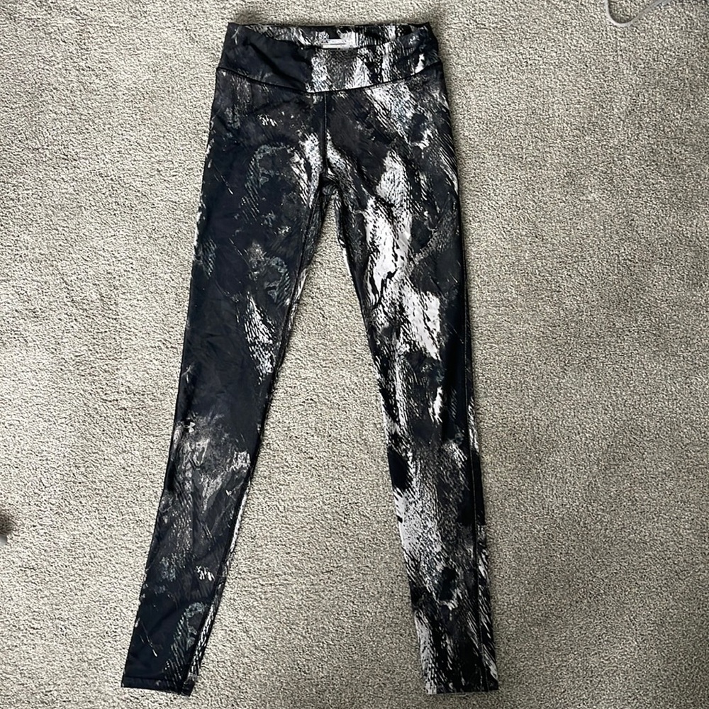 Under Armour leggings size small